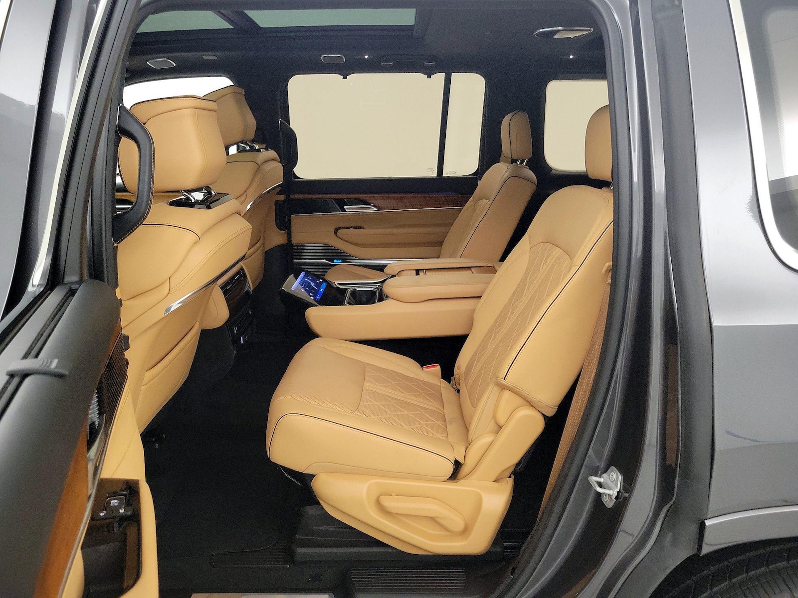 Rear Air Conditioning