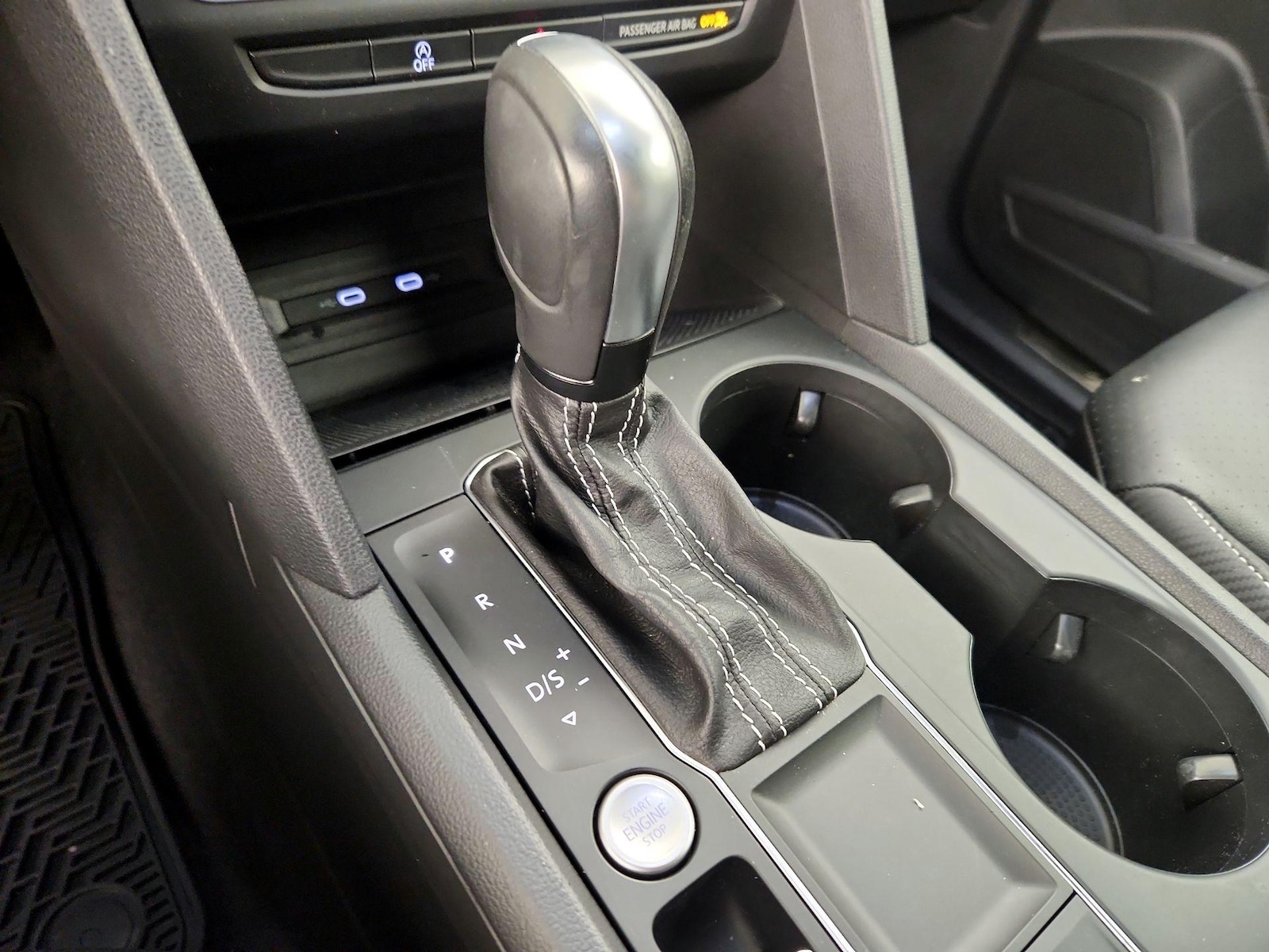 2021 Volkswagen Atlas Cross Sport SE w/Tech R-Line - Photo 17