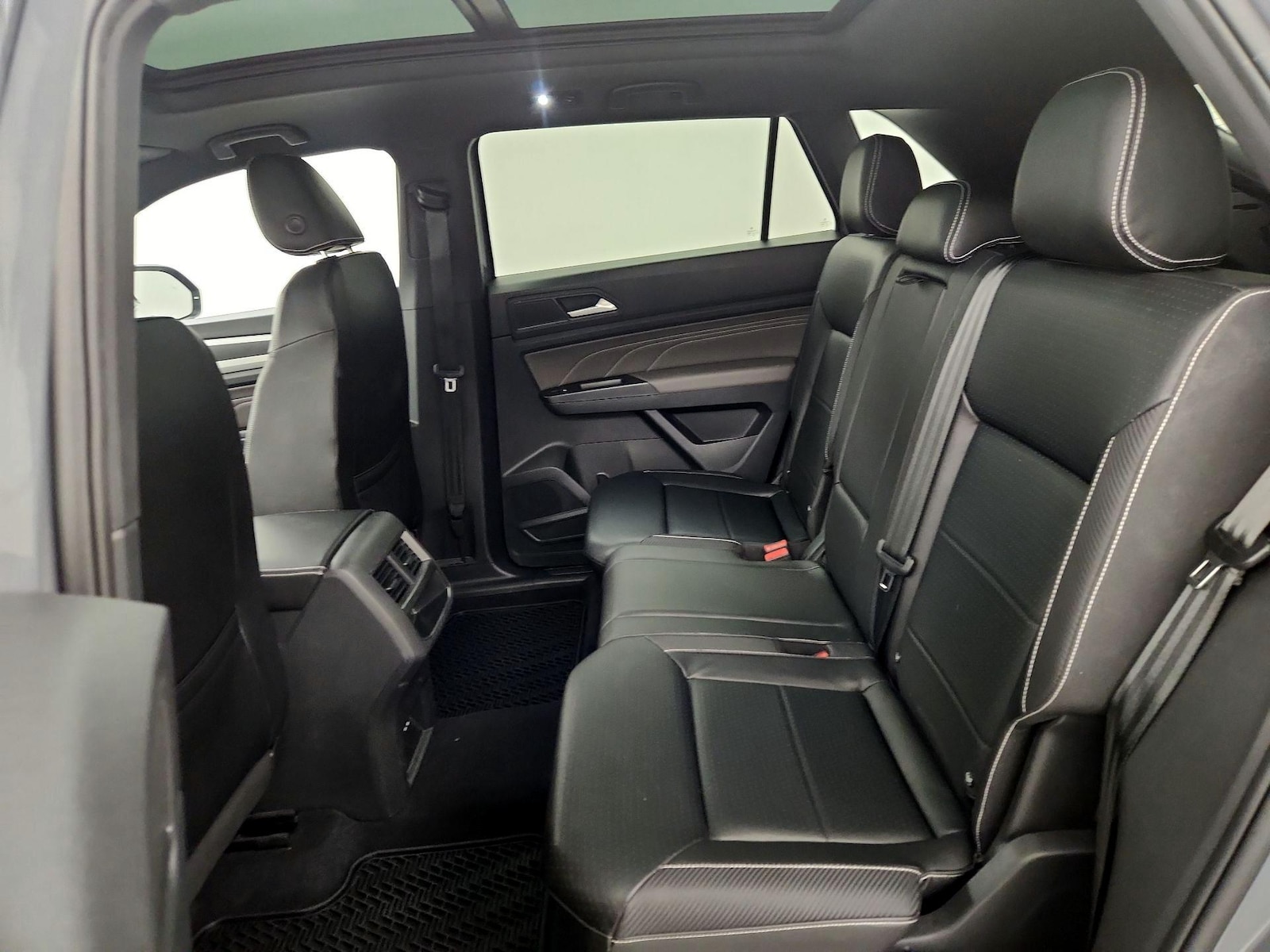 2021 Volkswagen Atlas Cross Sport SE w/Tech R-Line - Photo 20