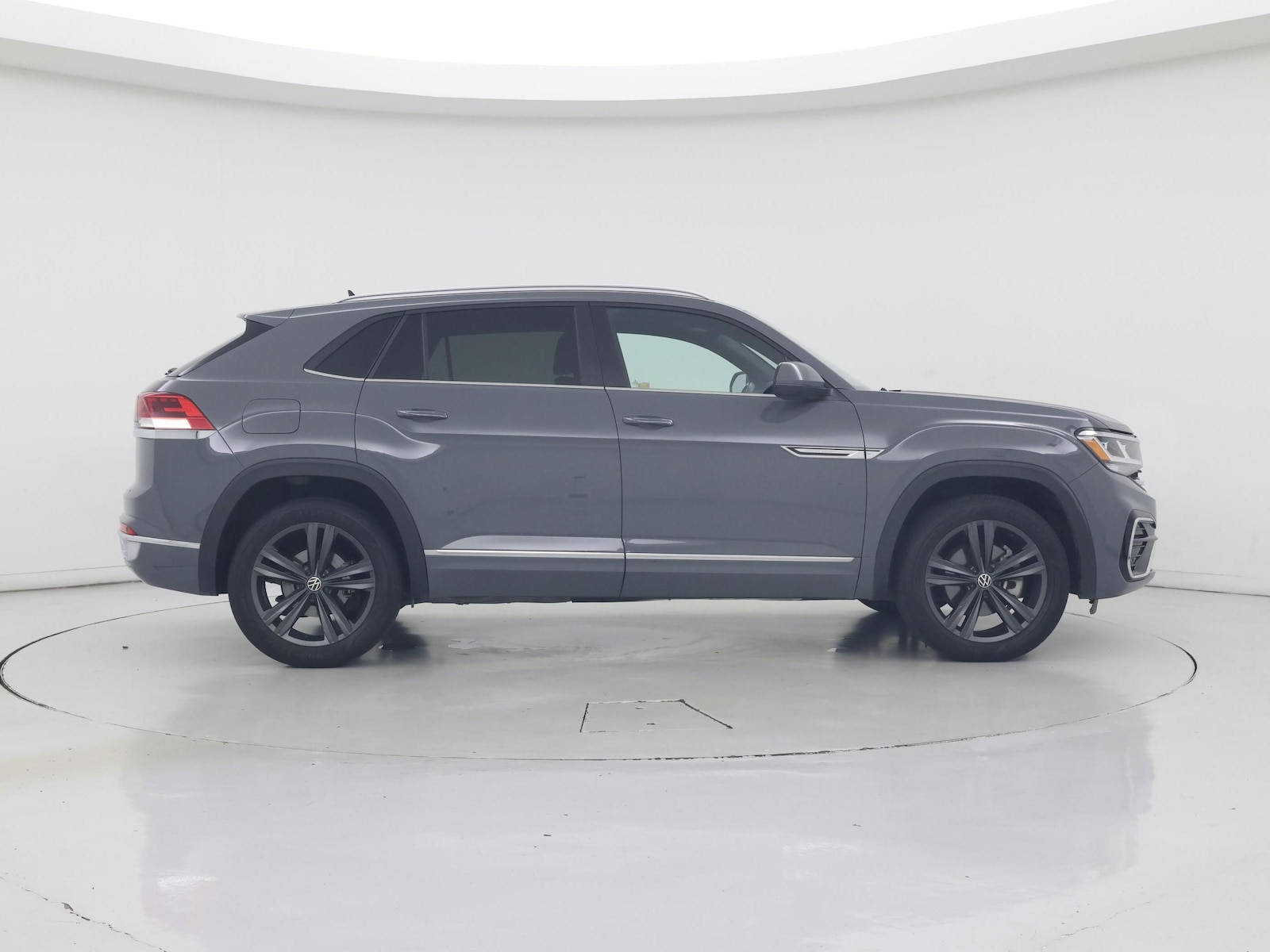 2021 Volkswagen Atlas Cross Sport SE w/Tech R-Line - Photo 8