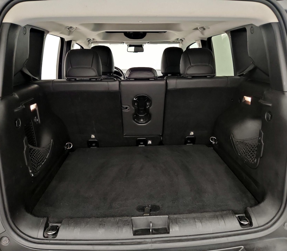 Trunk/Cargo (Seats Up)