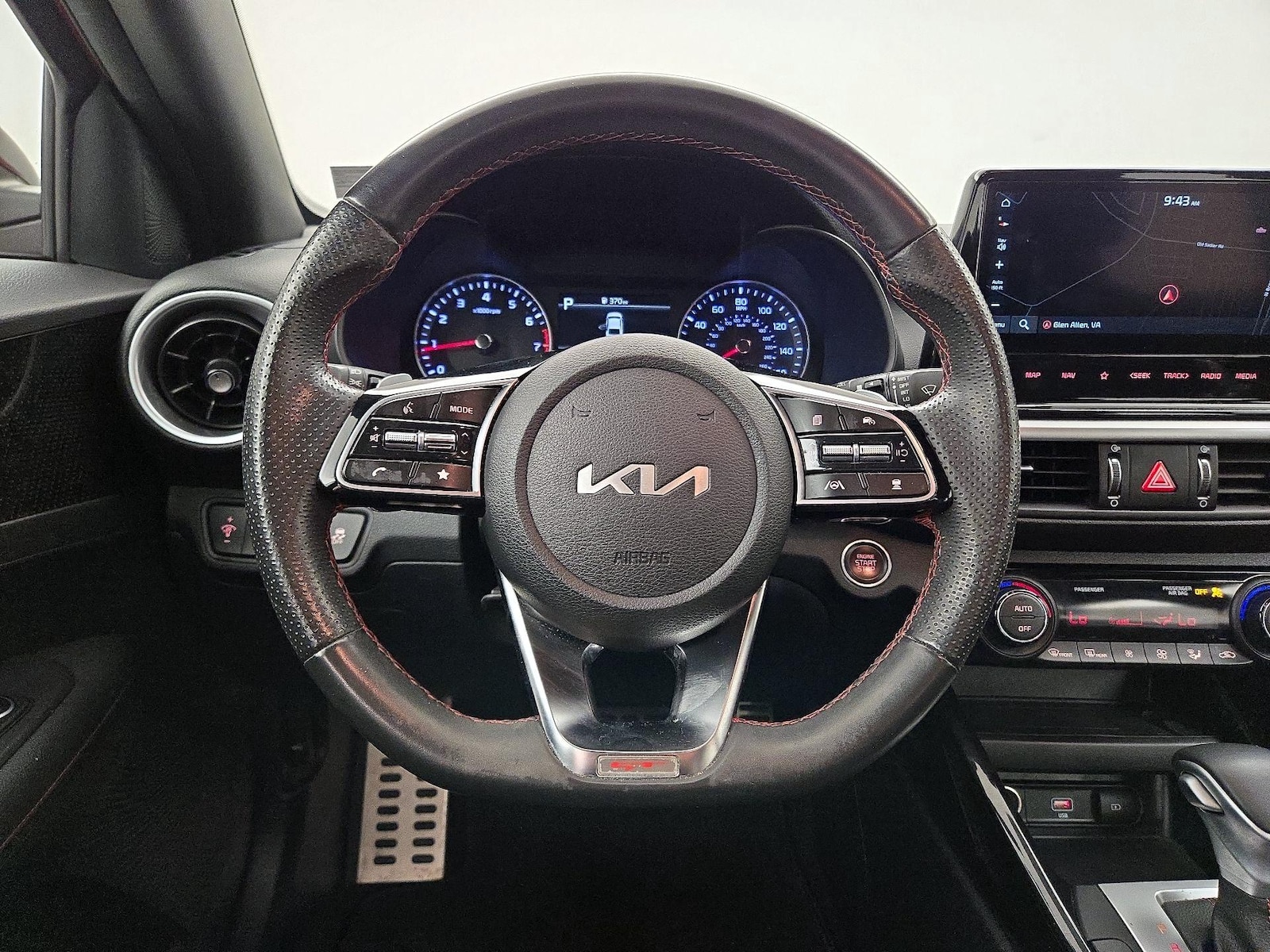 2023 Kia Forte GT - Photo 11