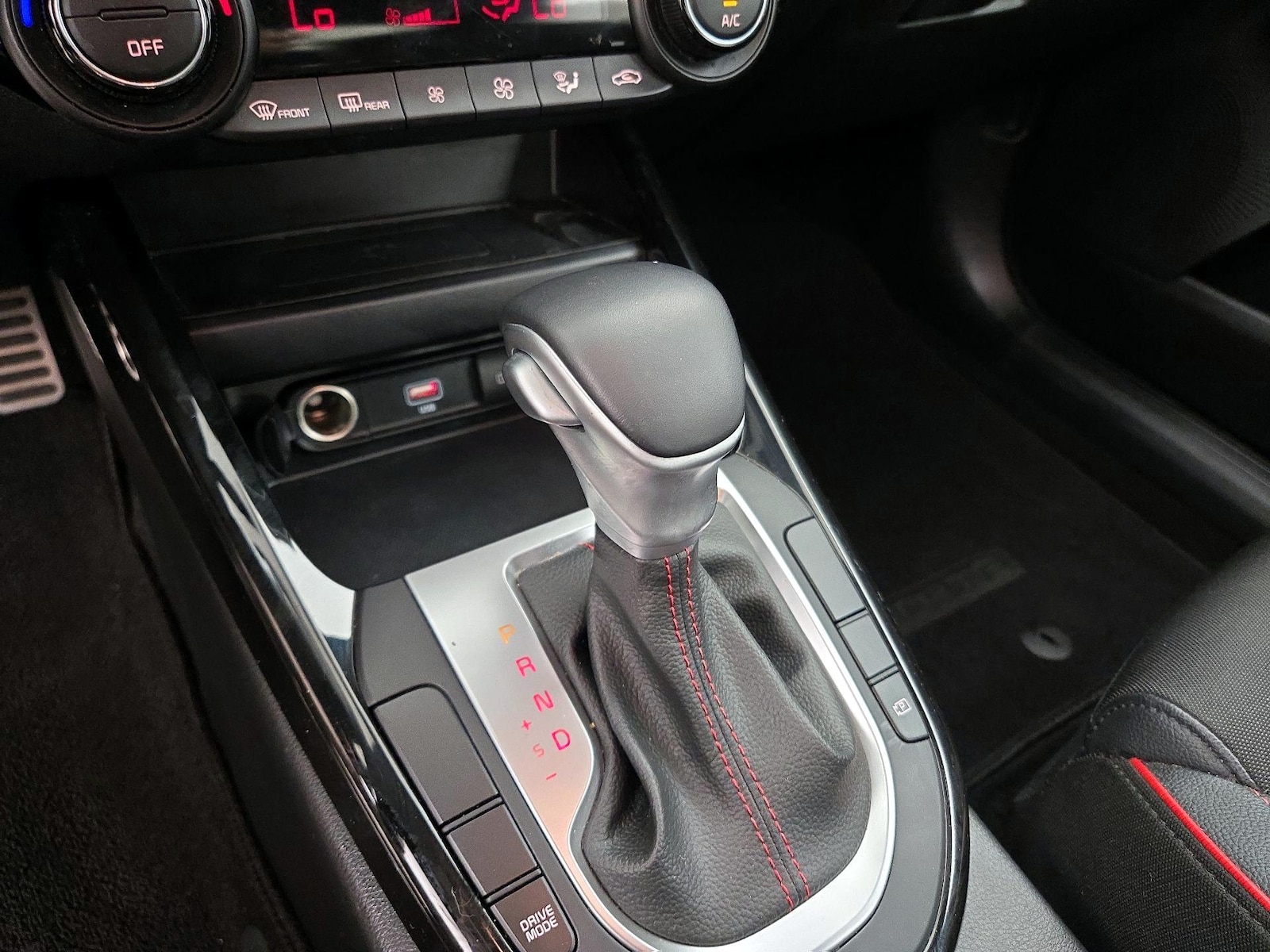 2023 Kia Forte GT - Photo 19