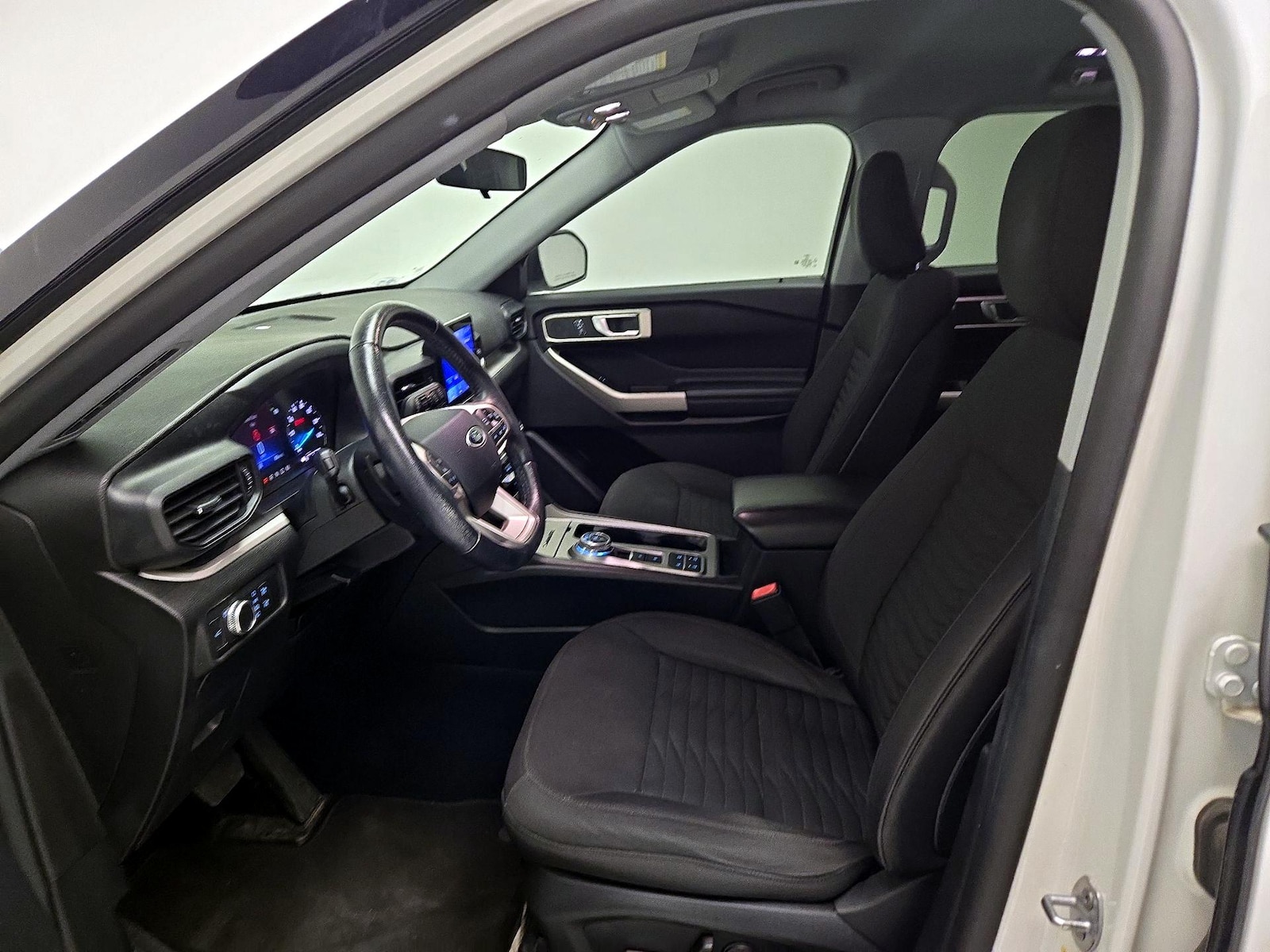 Power Seat(s) & Side Airbags