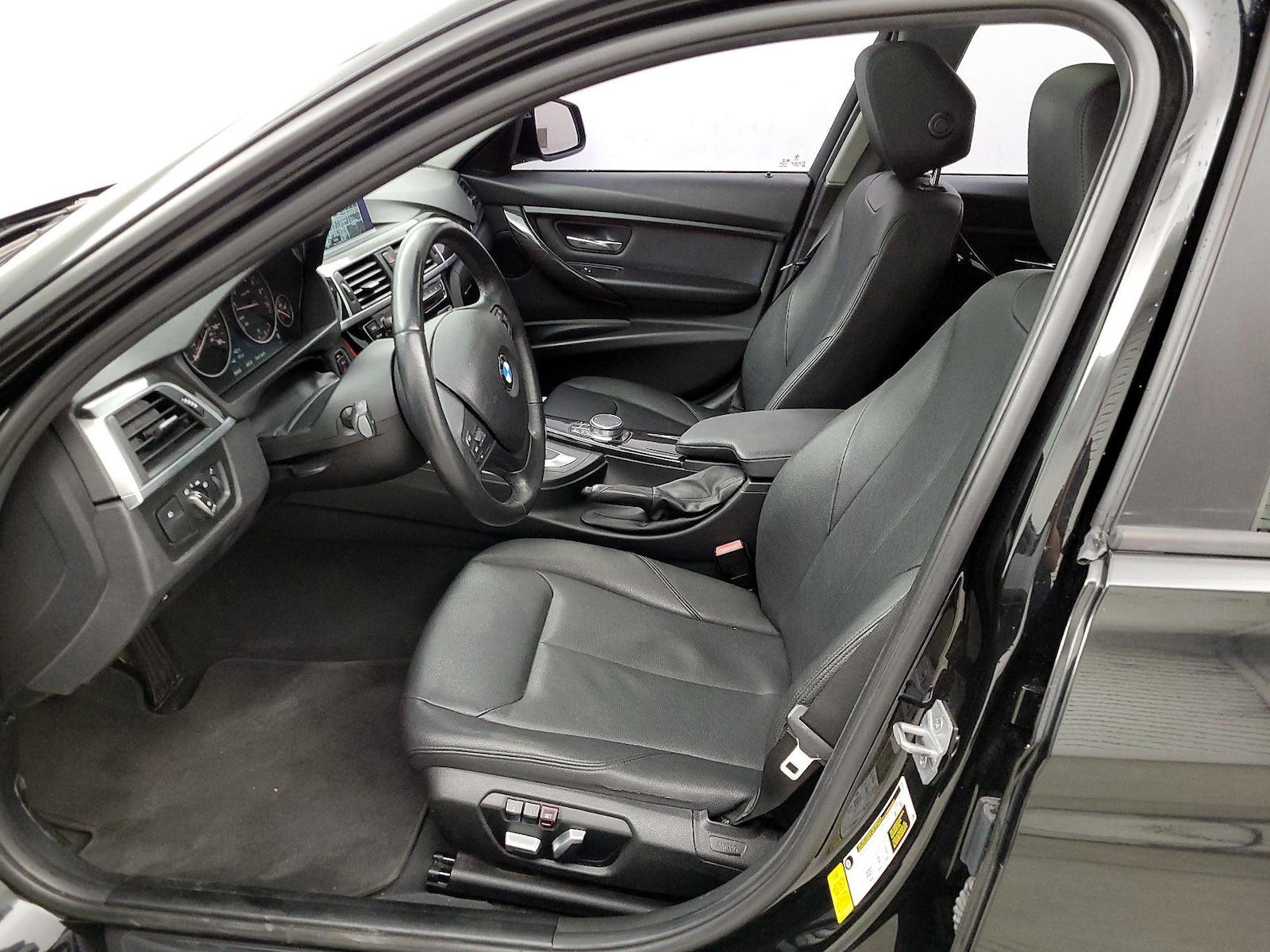 Power Seat(s) & Side Airbags
