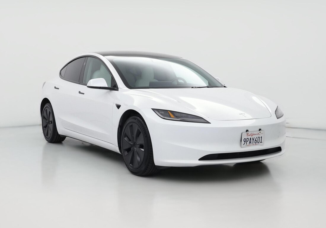 2024 Tesla Model 3 Long Range Rear-Wheel Drive in White — CarMax photo