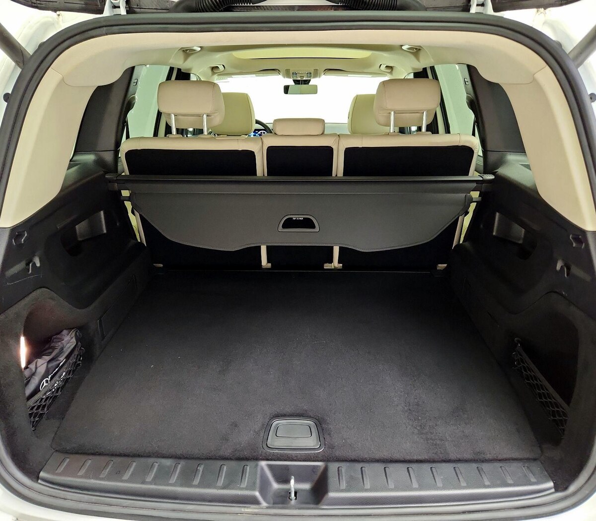 Trunk/Cargo (Seats Up)