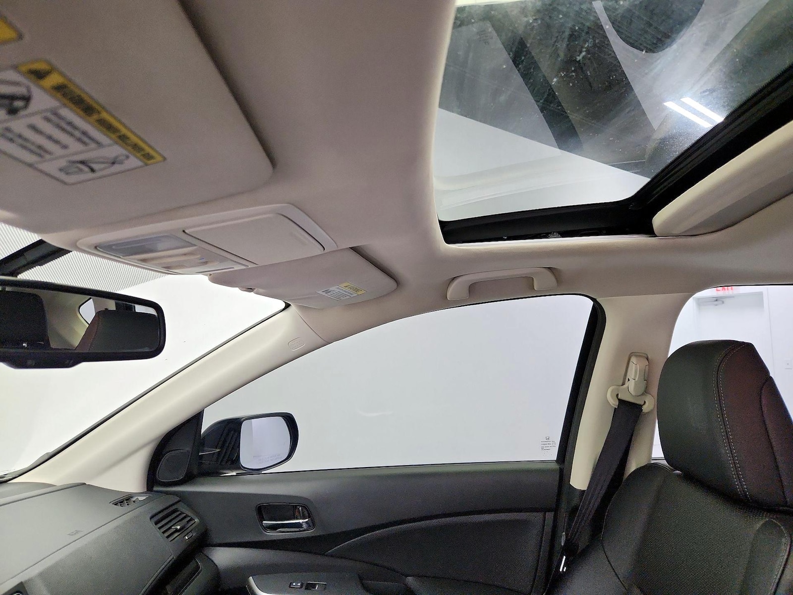 Sunroof(s) & Overhead Airbags