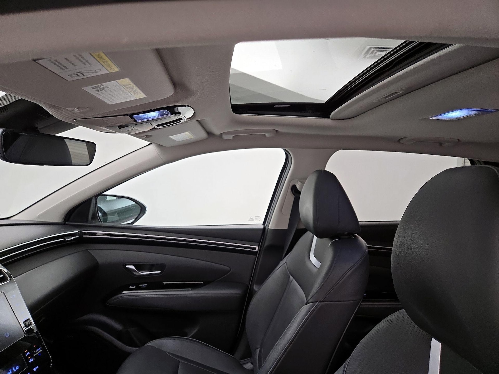 Sunroof(s) & Overhead Airbags