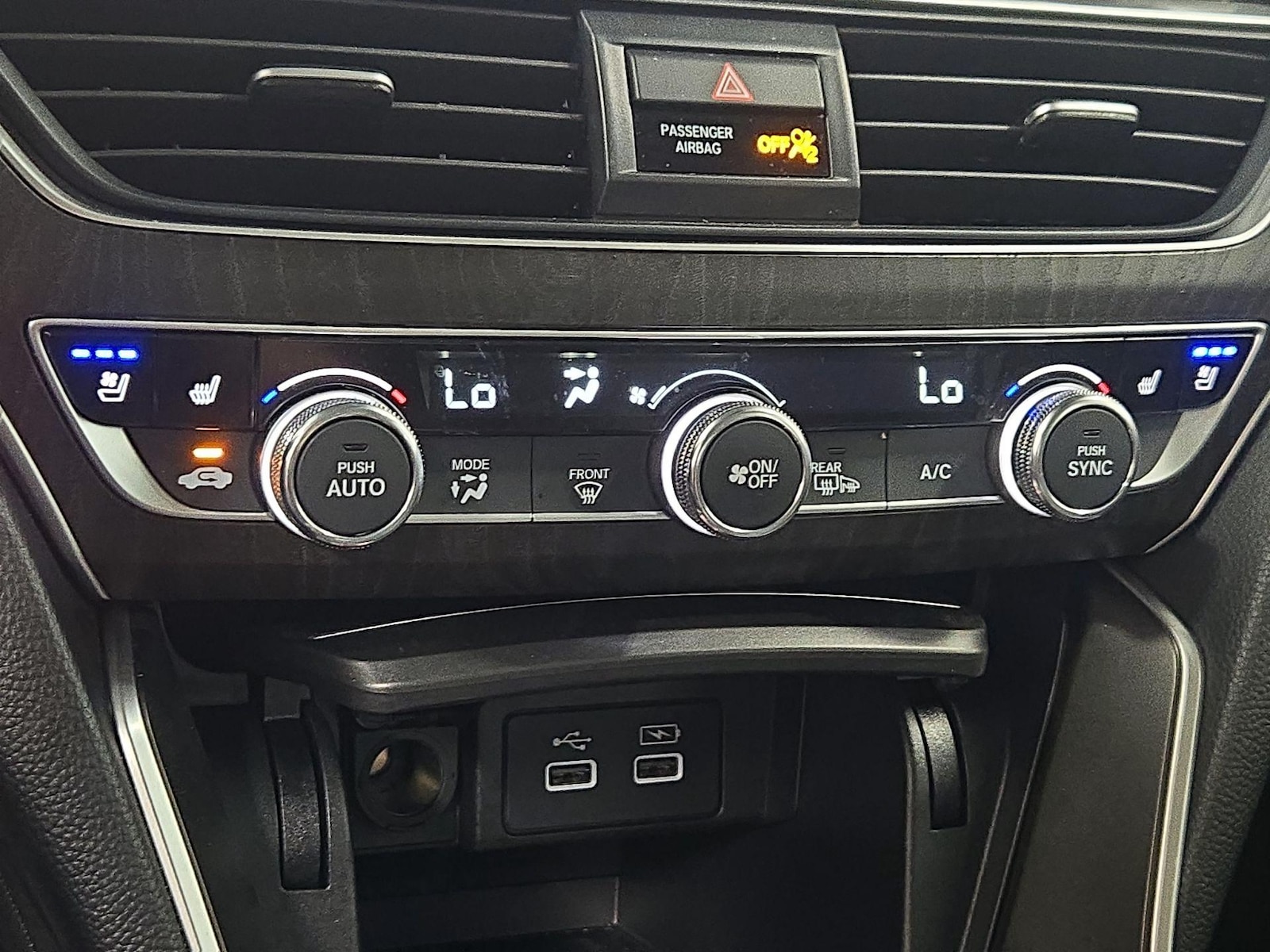 2021 Honda Accord Touring - Photo 17