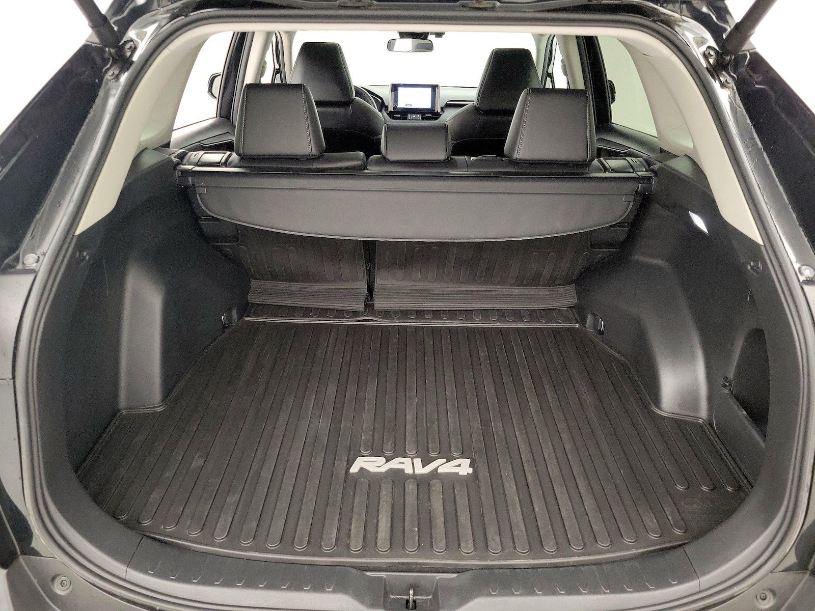 2024 Toyota RAV4 XLE Premium - Photo 22