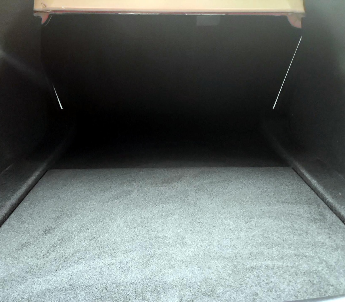 Trunk/Cargo (Seats Up)