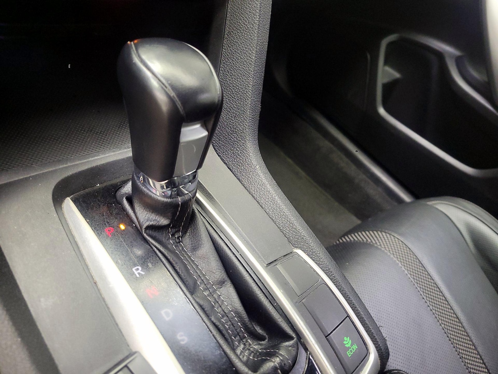 2020 Honda Civic Touring - Photo 17