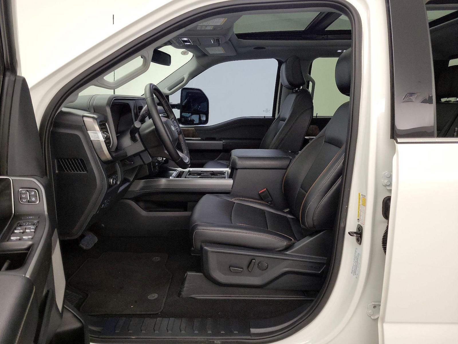 2025 Ford F-350 Super Duty Lariat - Photo 12