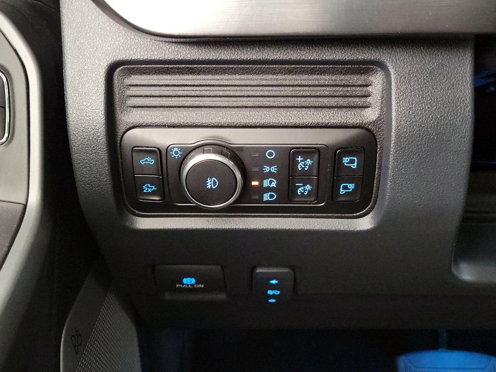 2025 Ford F-350 Super Duty Lariat - Photo 14