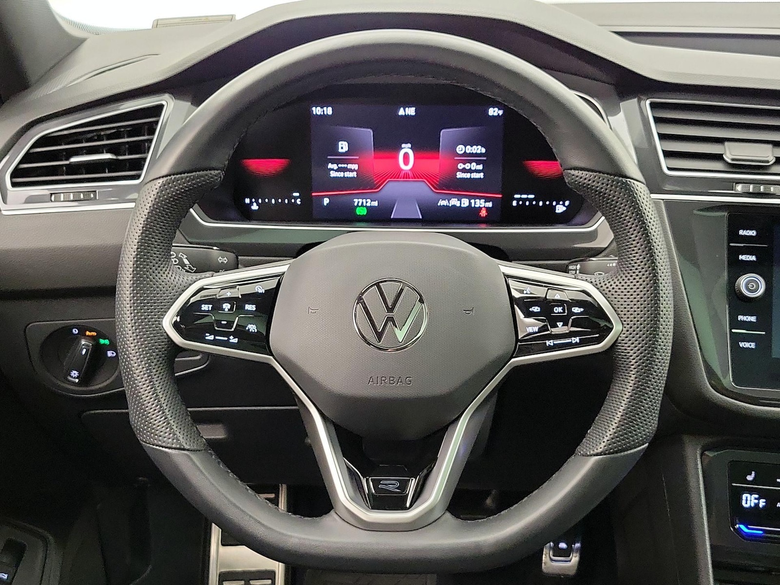 2024 Volkswagen Tiguan SE R-LINE BLACK - Photo 11