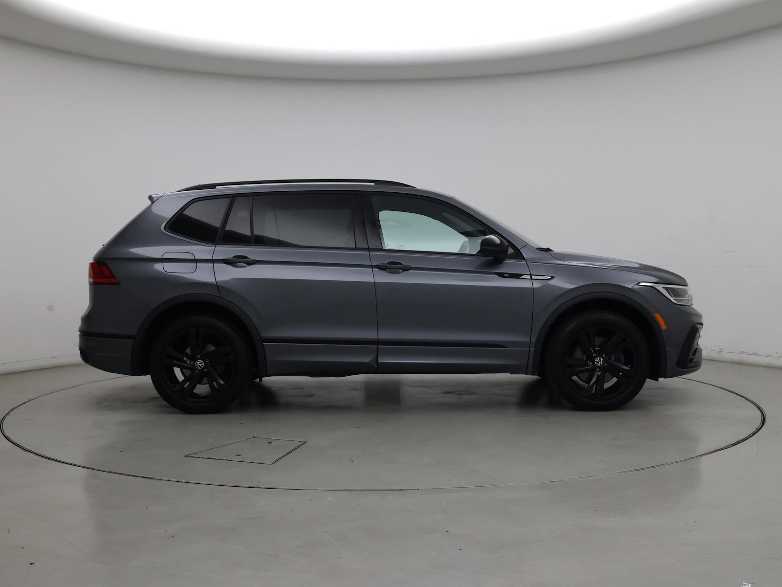 2024 Volkswagen Tiguan SE R-LINE BLACK - Photo 8