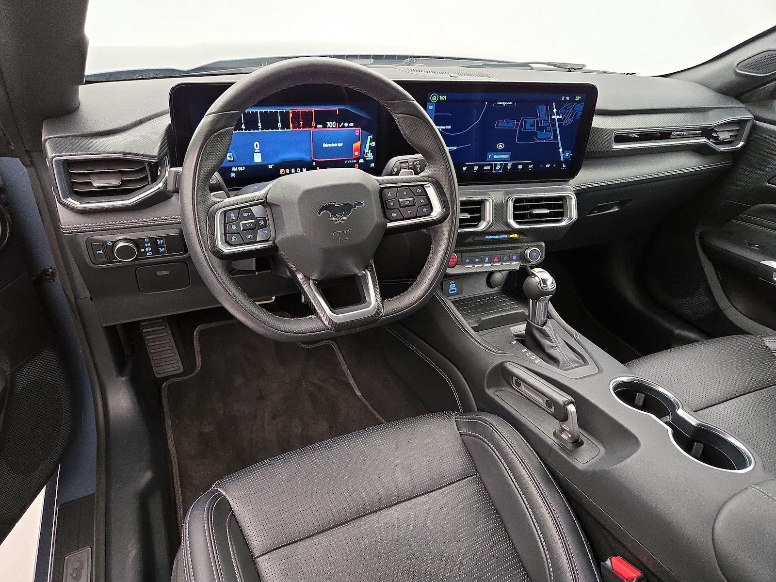 2024 Ford Mustang EcoBoost Premium - Photo 10