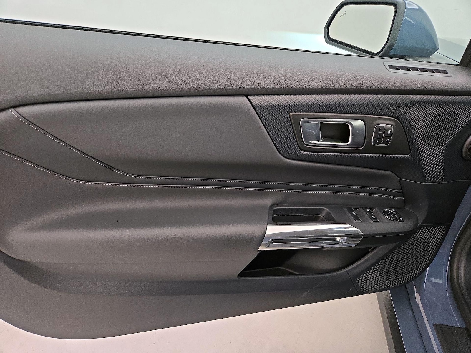 2024 Ford Mustang EcoBoost Premium - Photo 13