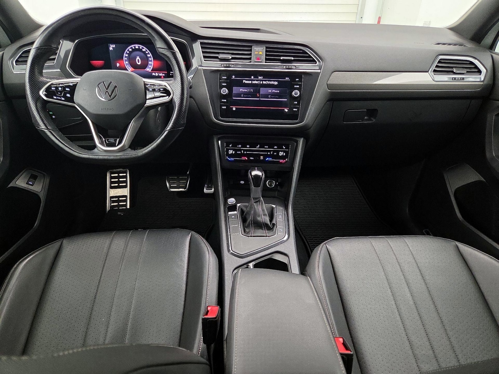 Apple CarPlay® & Android Auto™