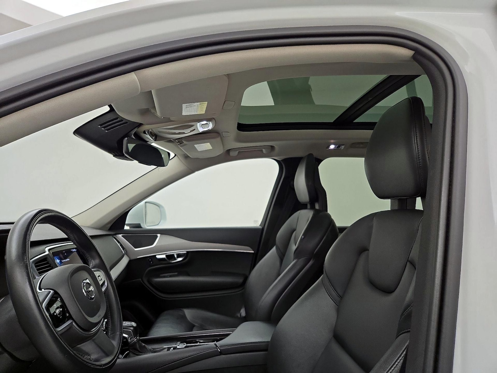 2021 Volvo XC90 Momentum - Photo 21