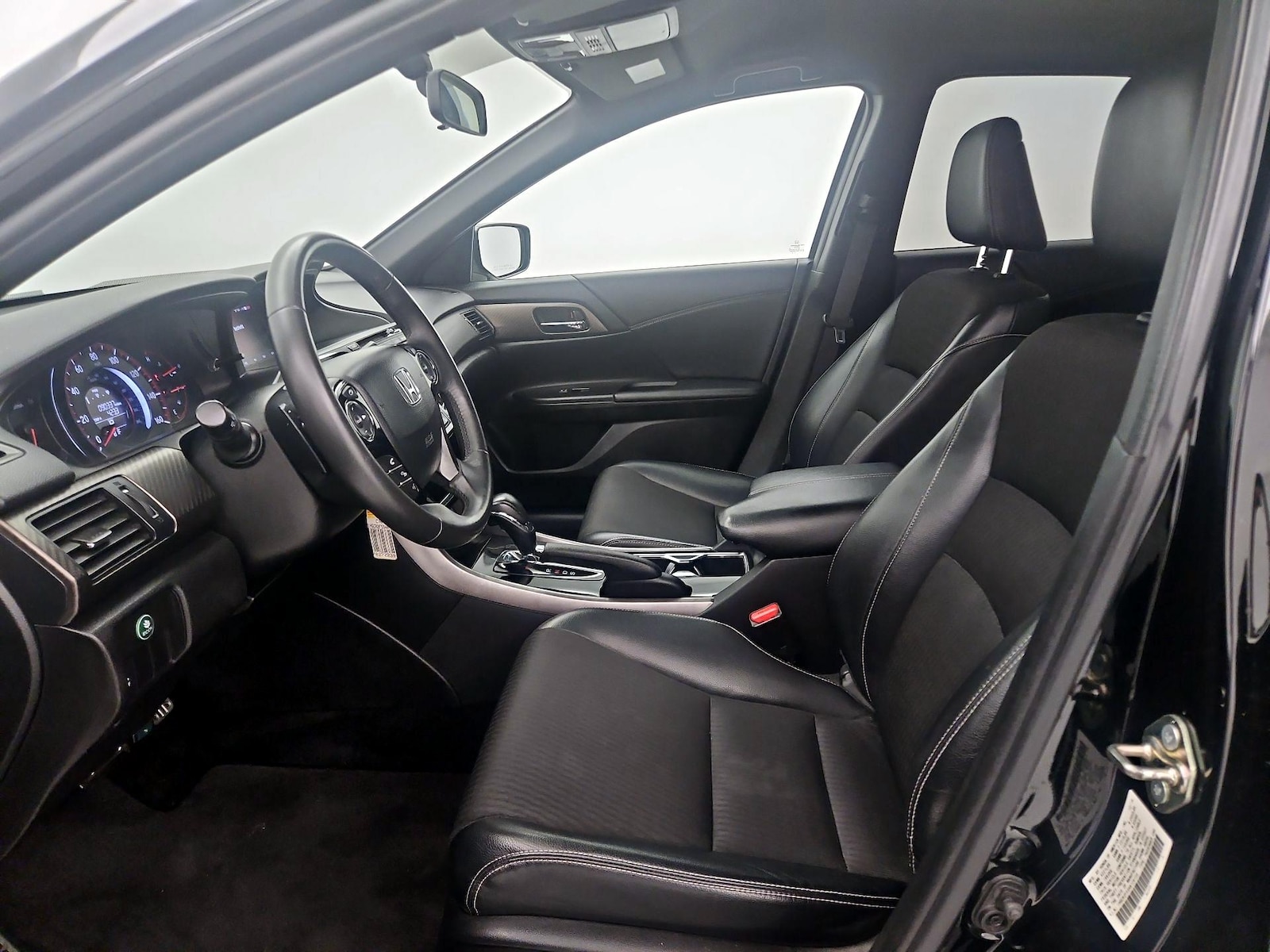 Power Seat(s) & Side Airbags
