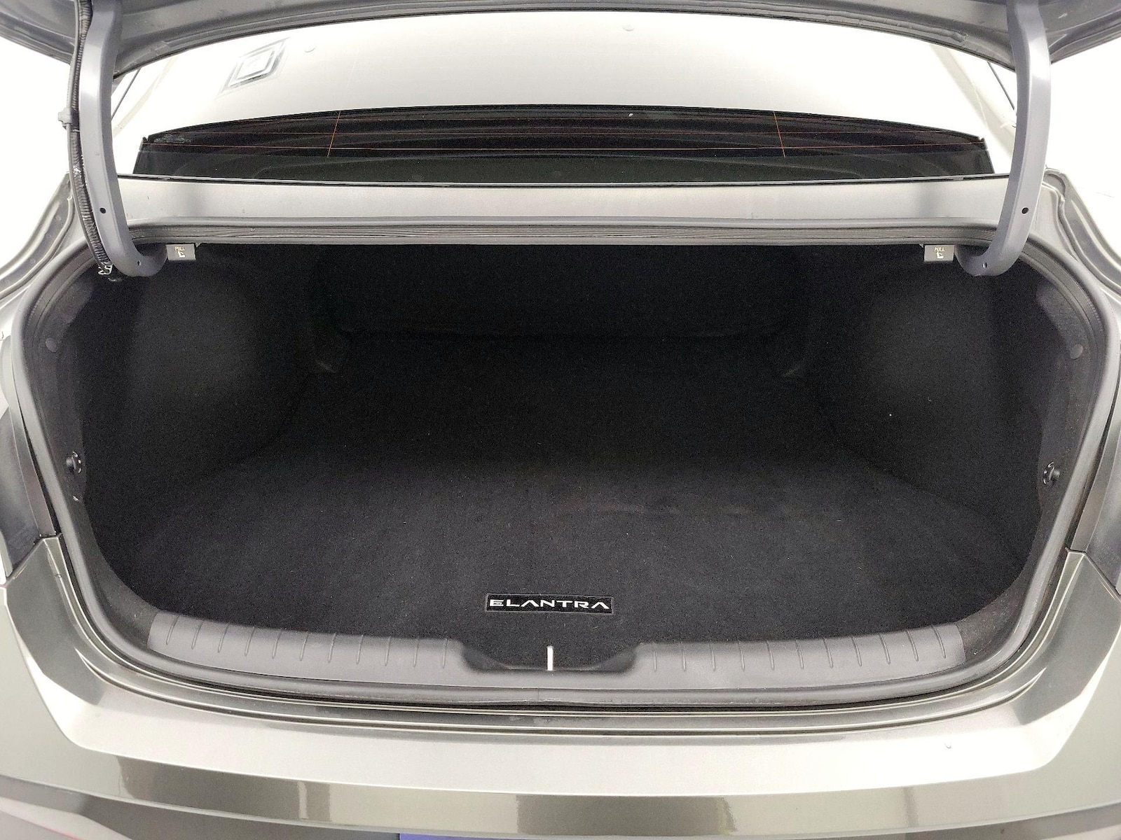 2025 Hyundai Elantra SEL - Photo 21