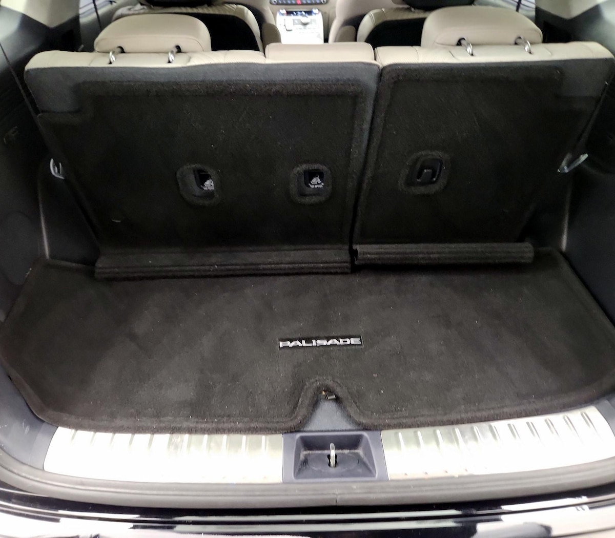 Trunk/Cargo (Seats Up)