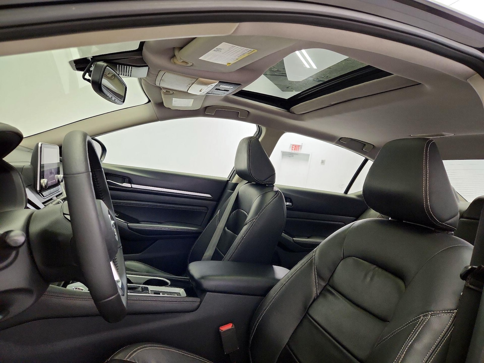 Sunroof(s) & Overhead Airbags