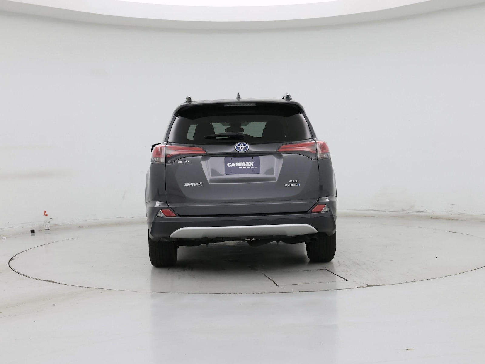 2018 Toyota RAV4 XLE - Photo 7