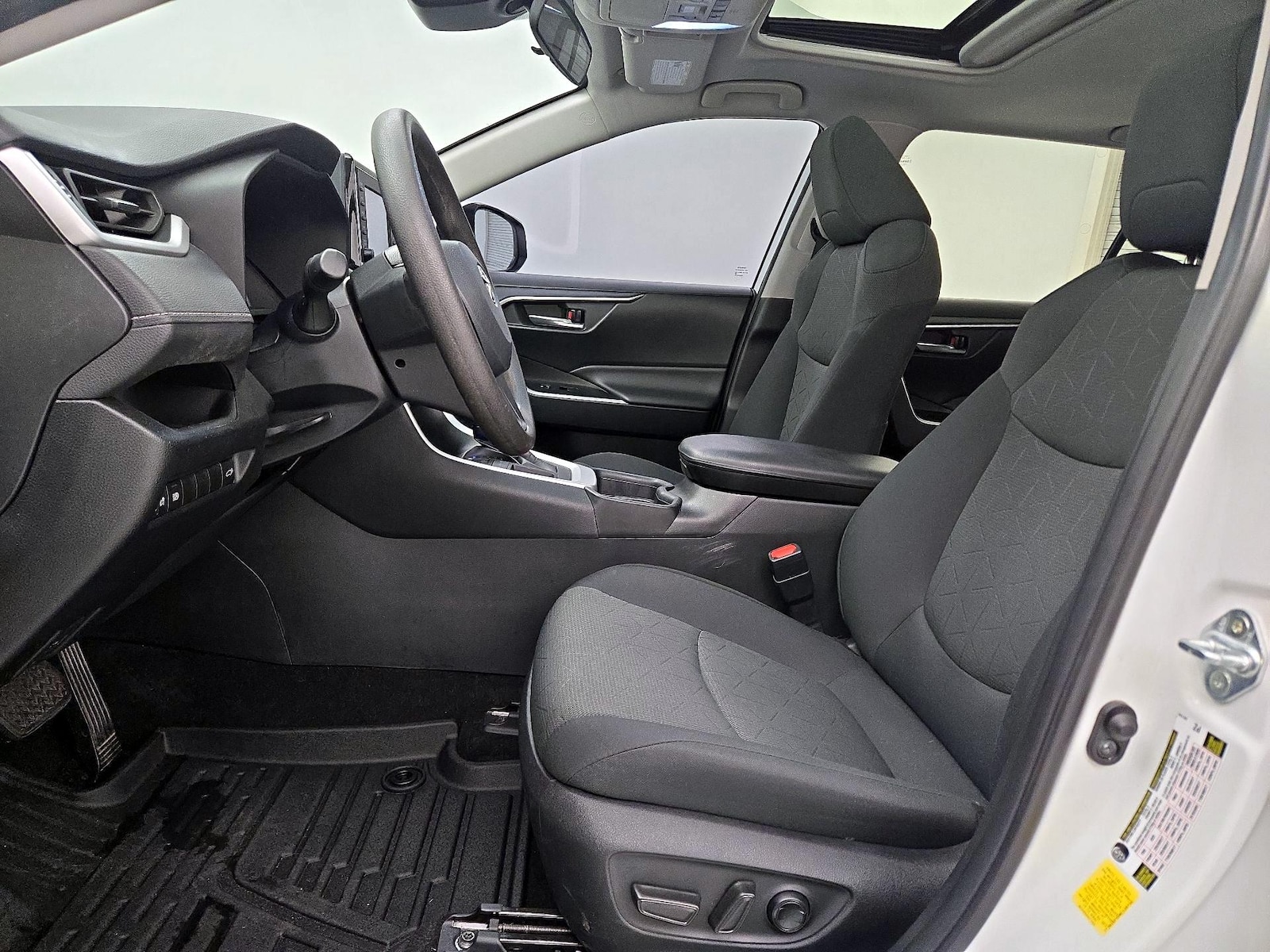 Power Seat(s) & Side Airbags