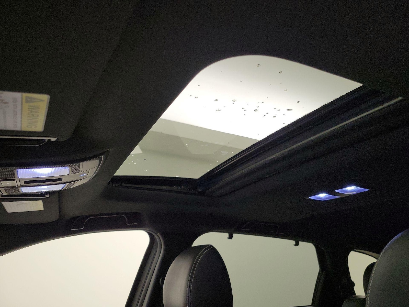 Sunroof(s) & Overhead Airbags