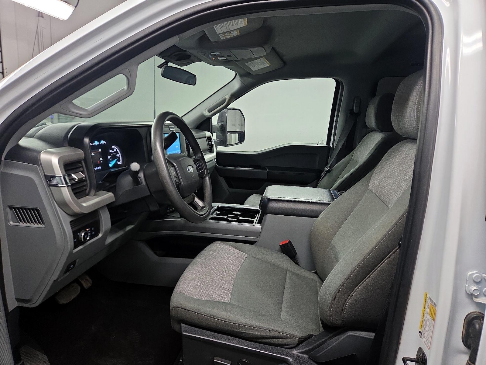 Power Seat(s) & Side Airbags