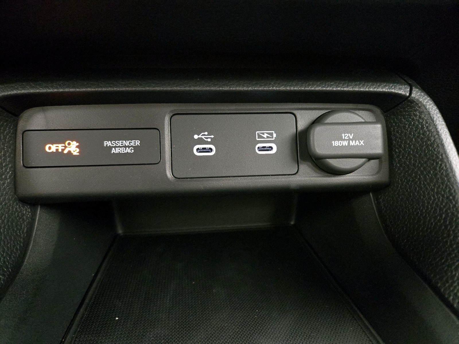 2026 Honda Civic Hatchback Sport - Photo 19
