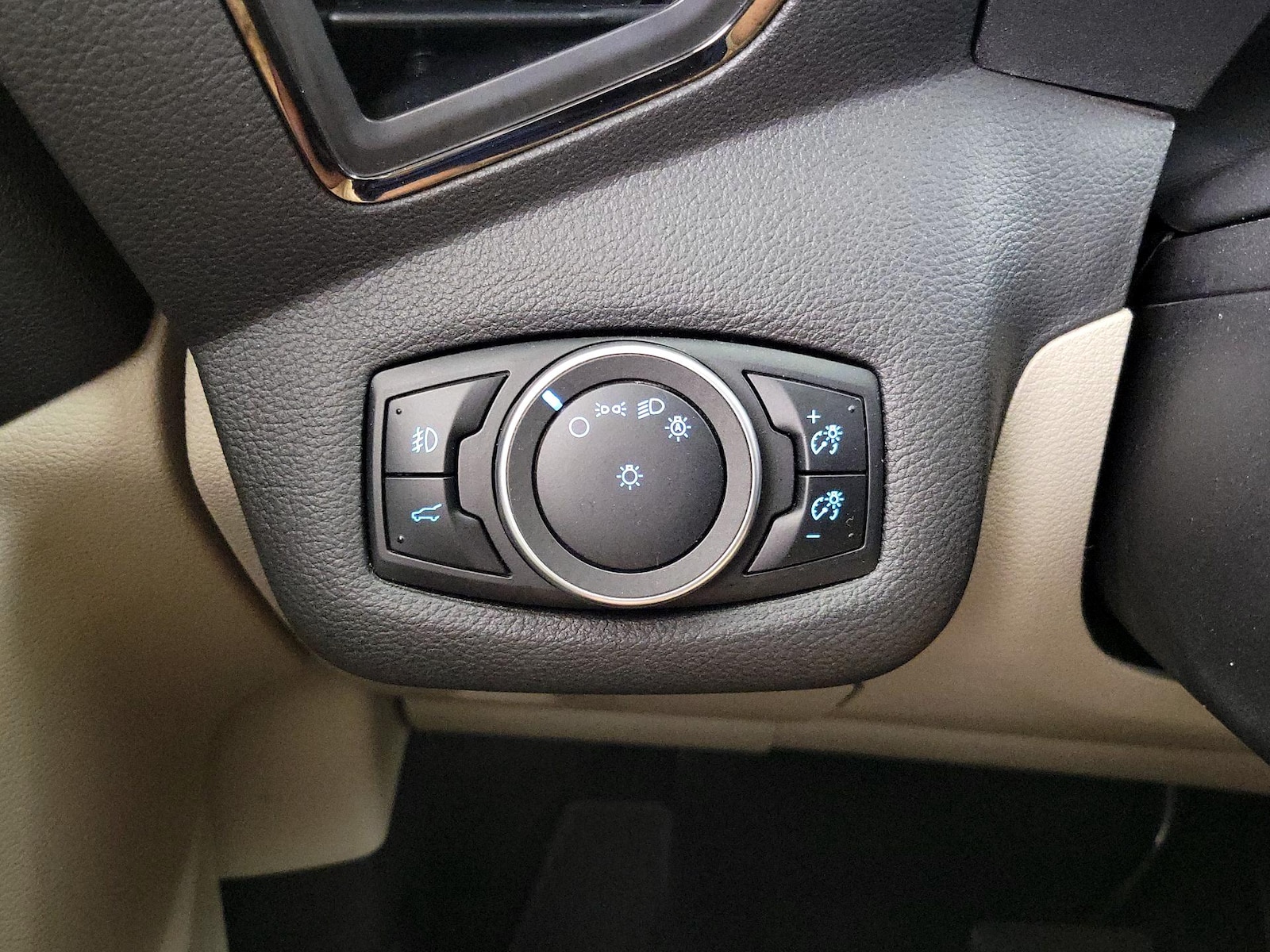 2017 Ford Escape Titanium - Photo 14