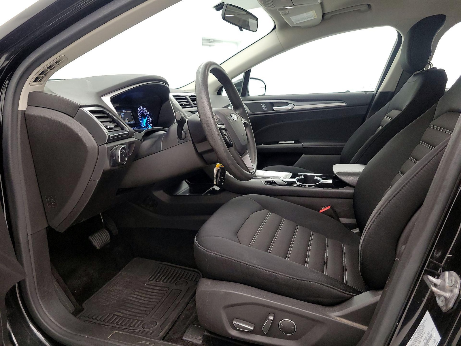 Power Seat(s) & Side Airbags