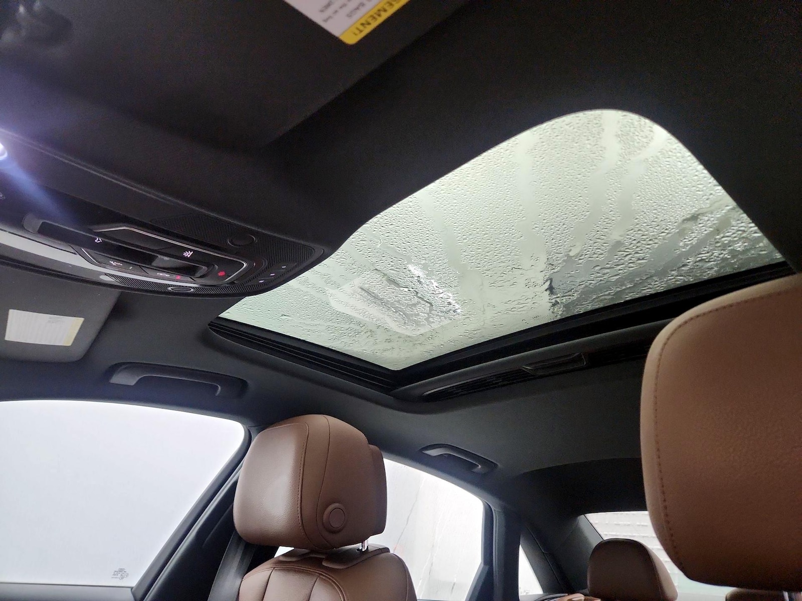 Sunroof(s) & Overhead Airbags