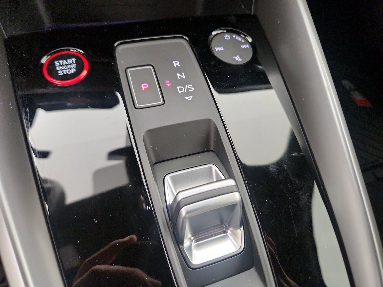 2024 Audi S3 Premium Plus - Photo 17