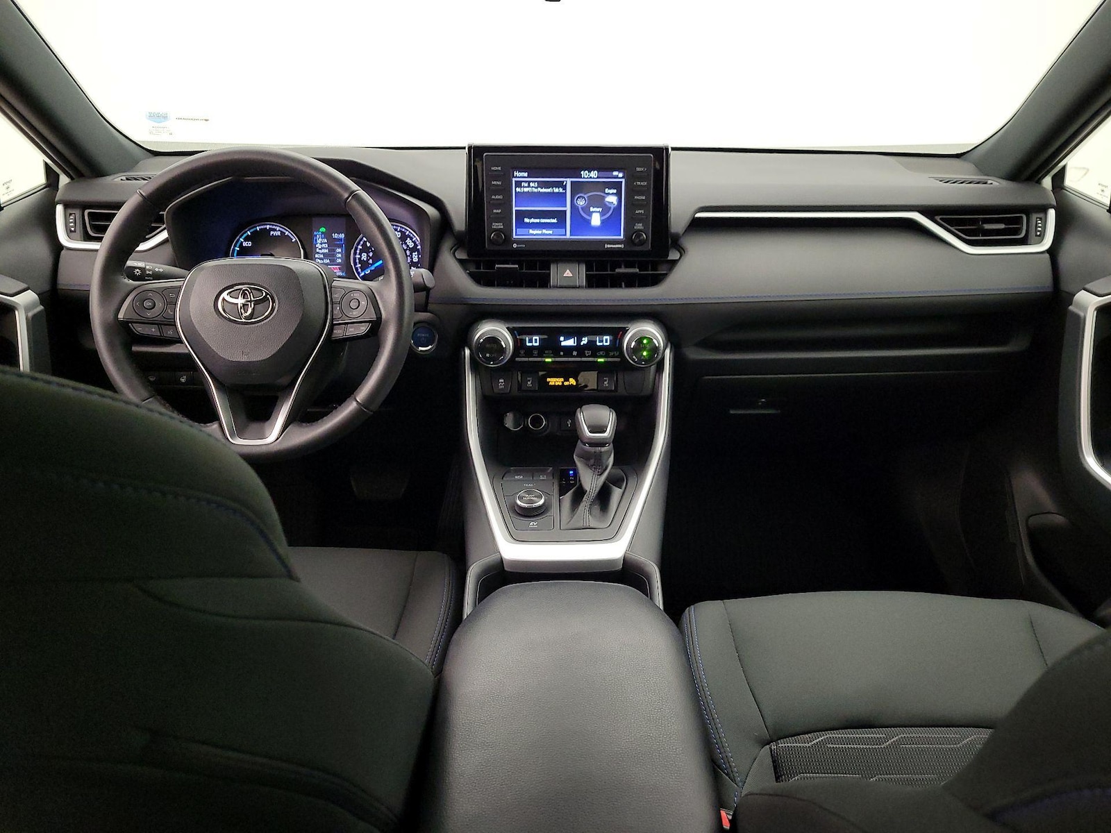 2022 Toyota RAV4 SE - Photo 10