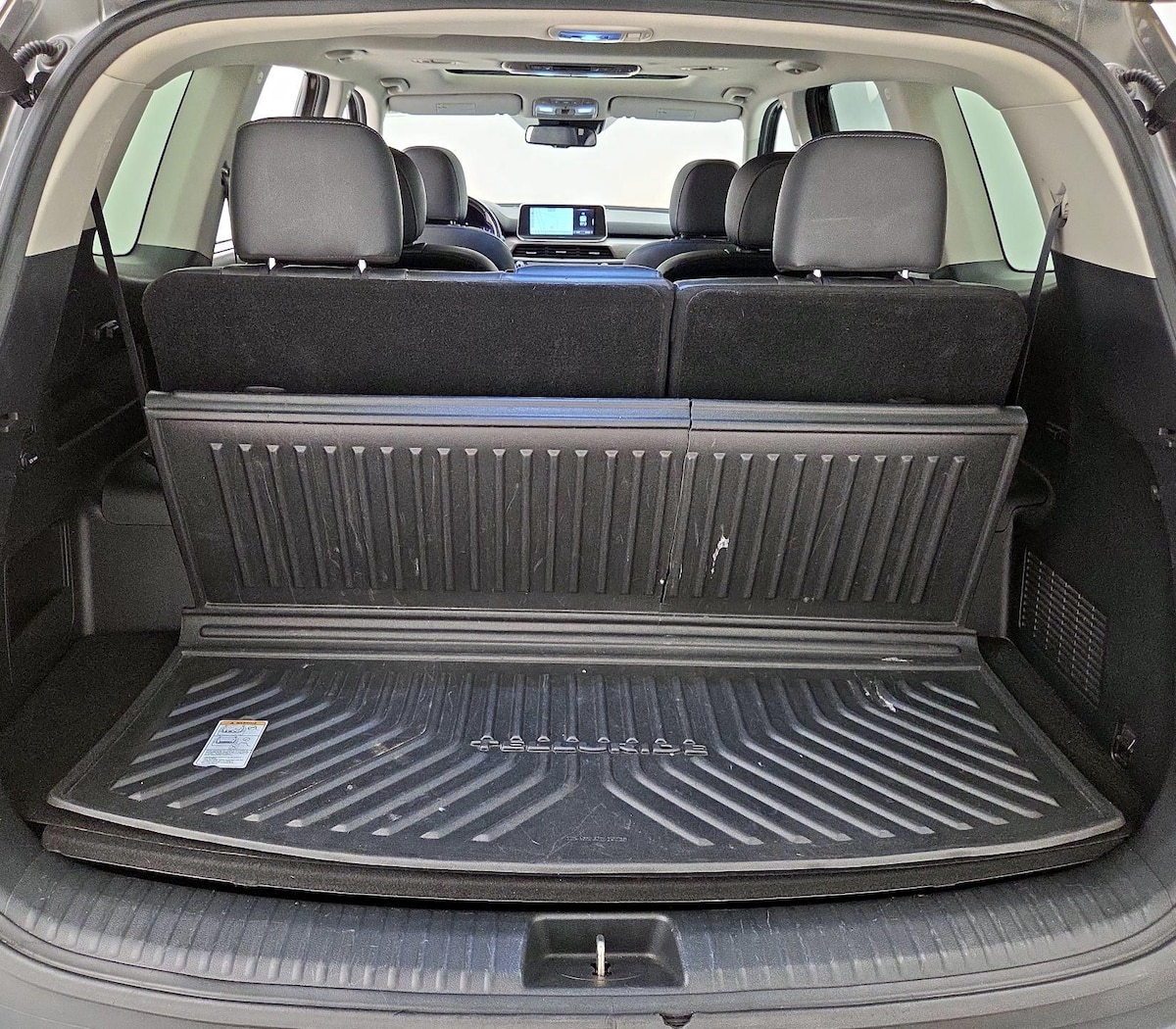 Trunk/Cargo (Seats Up)