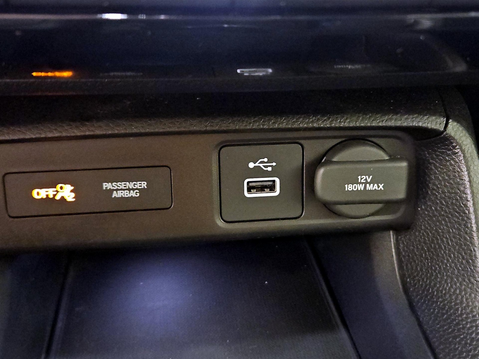 2024 Honda Civic Hatchback EX-L - Photo 18