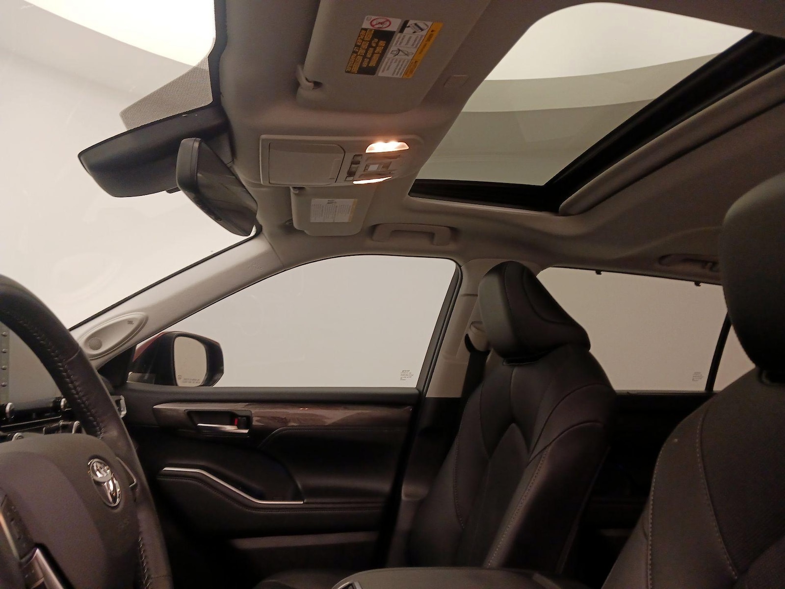 Sunroof(s) & Overhead Airbags