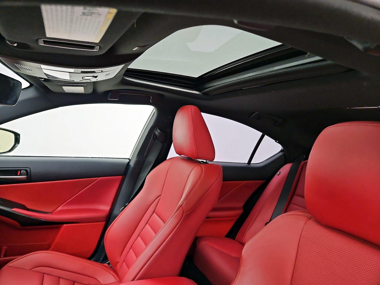 Sunroof(s) & Overhead Airbags