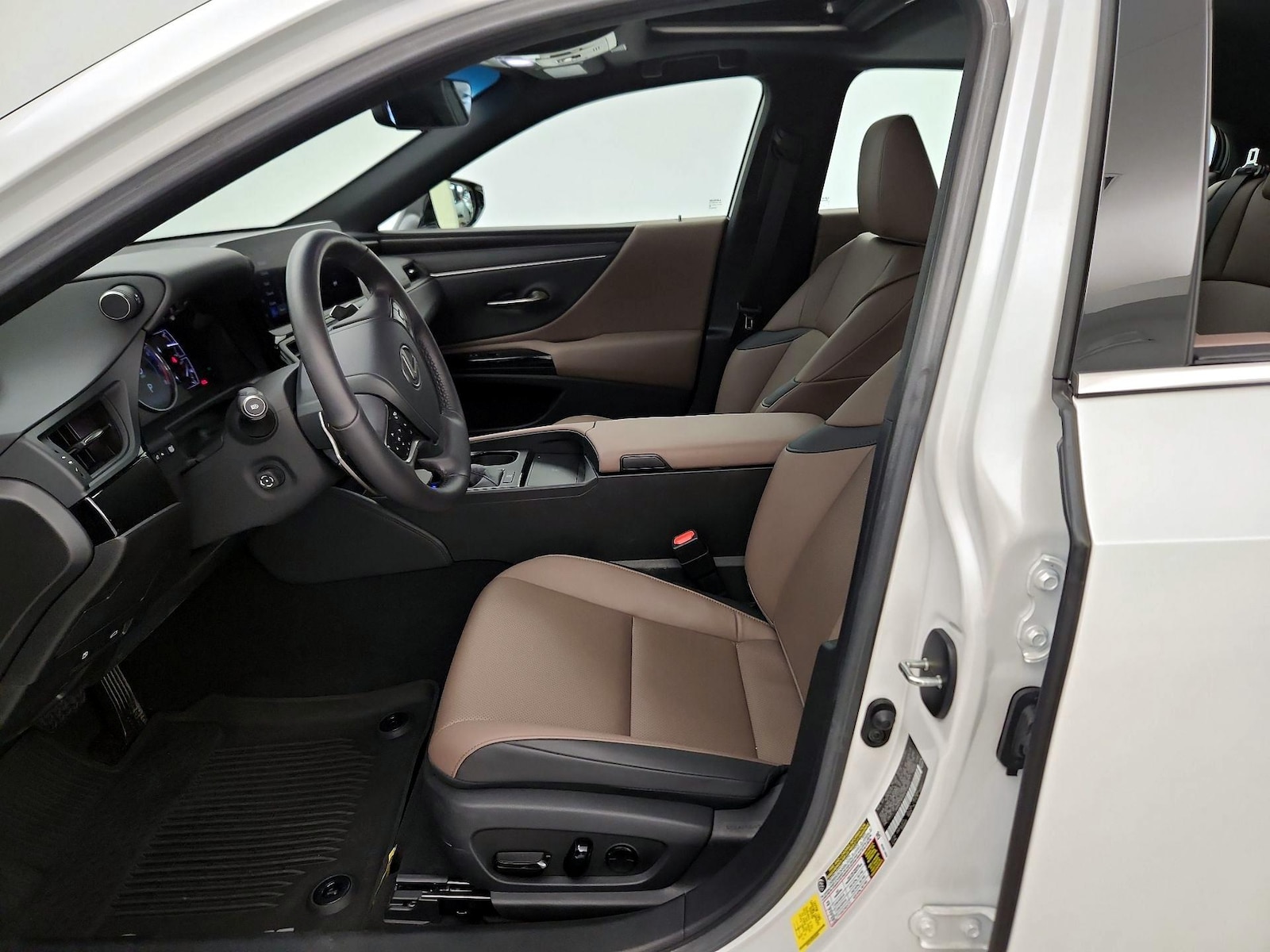 2023 Lexus ES 350 - Photo 12
