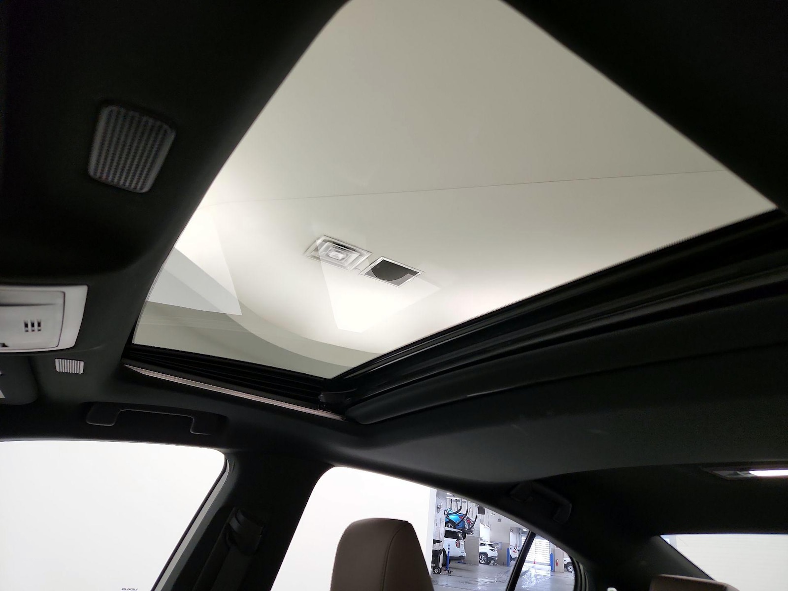 2023 Lexus ES 350 - Photo 20