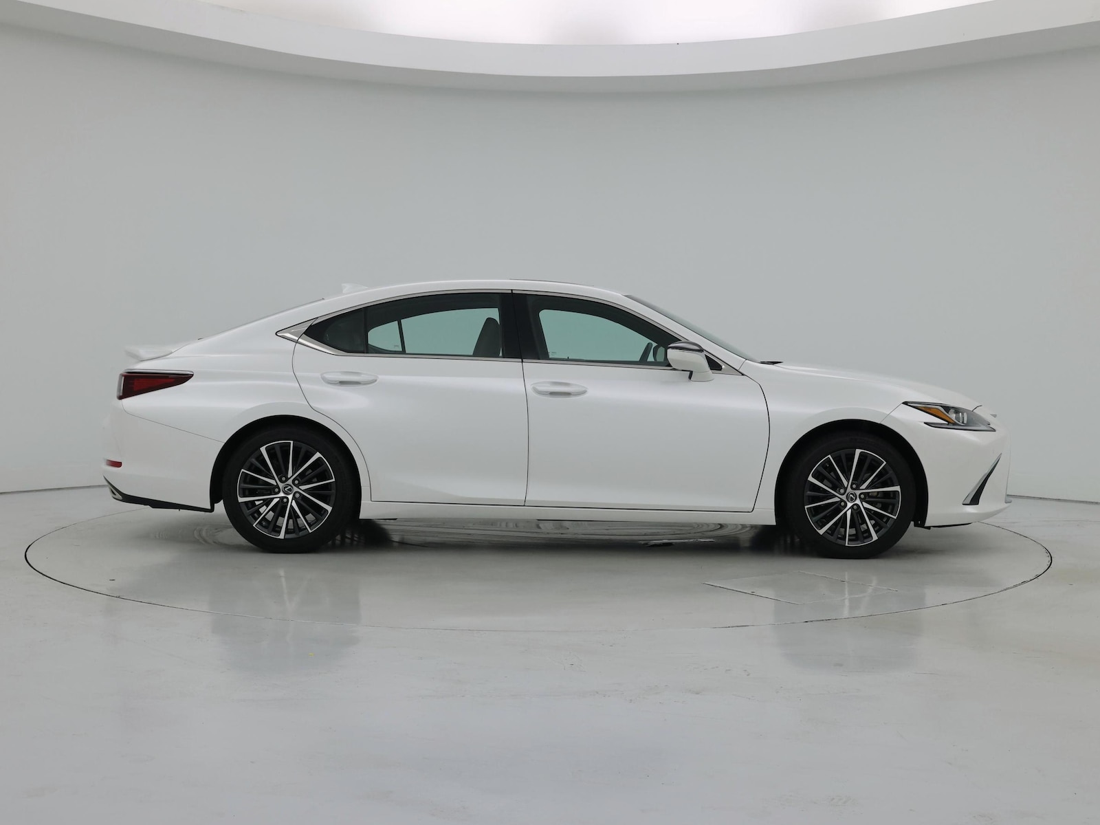 2023 Lexus ES 350 - Photo 8