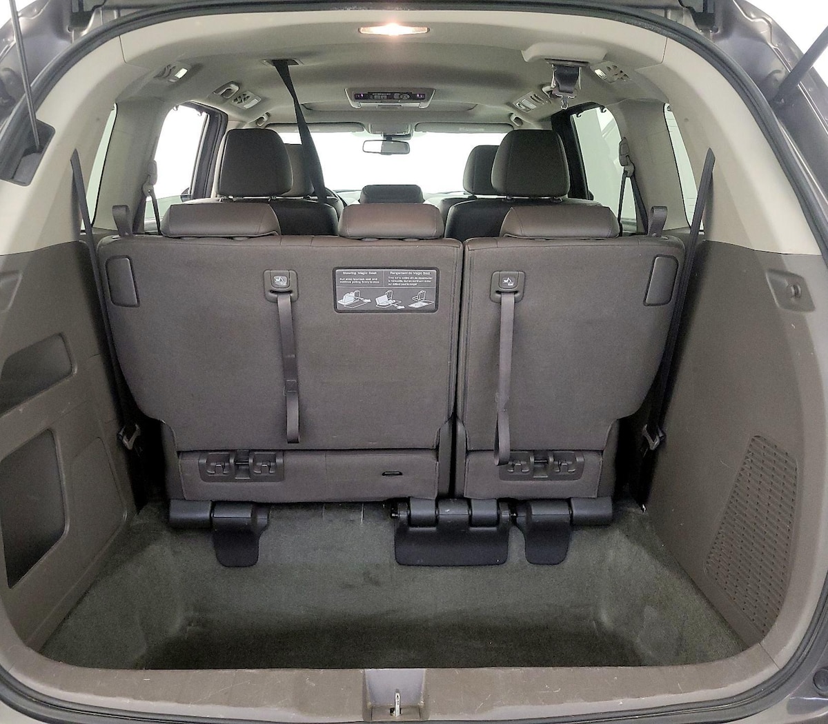 Trunk/Cargo (Seats Up)