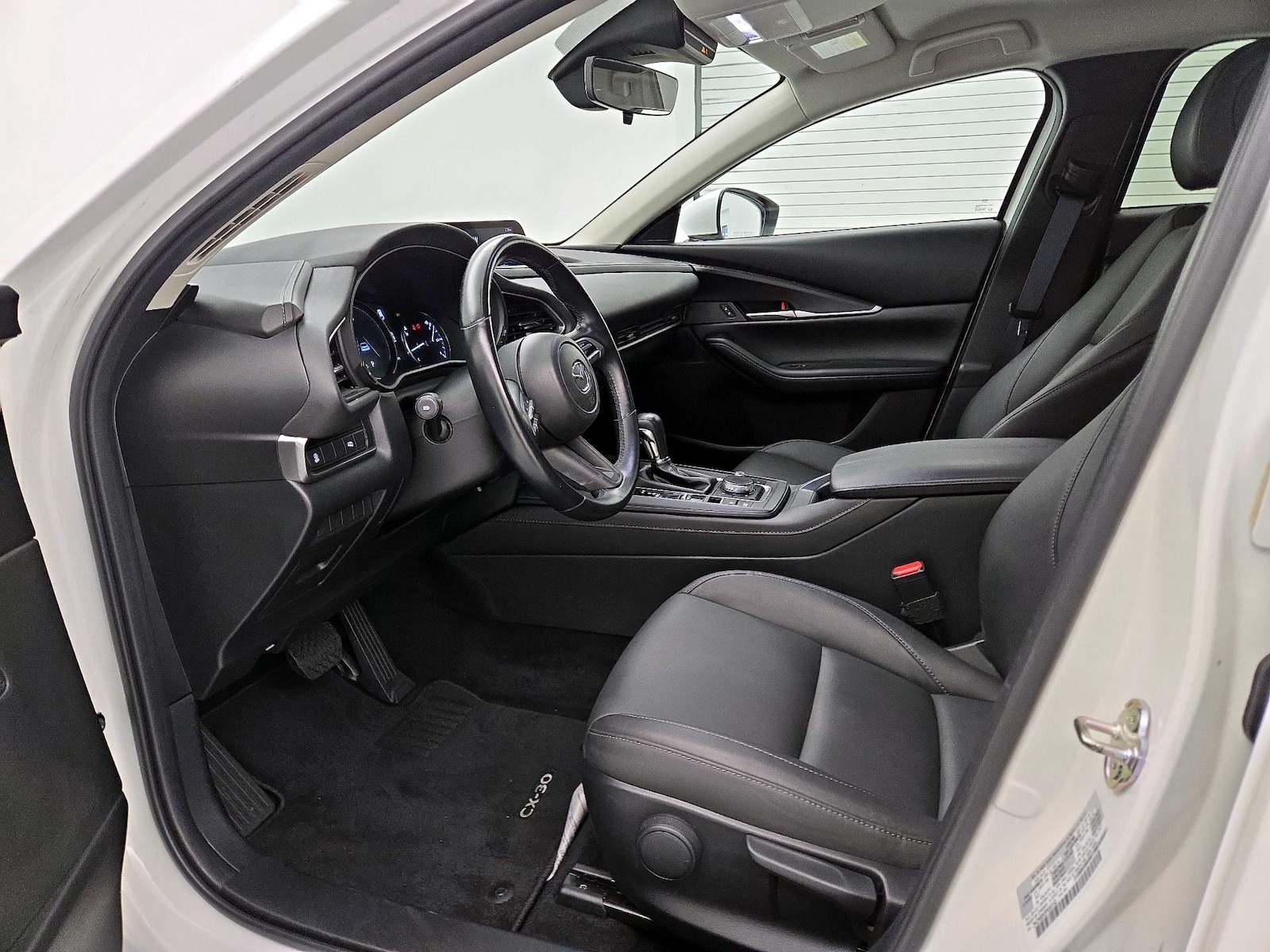 Side Airbags & Leatherette Seats