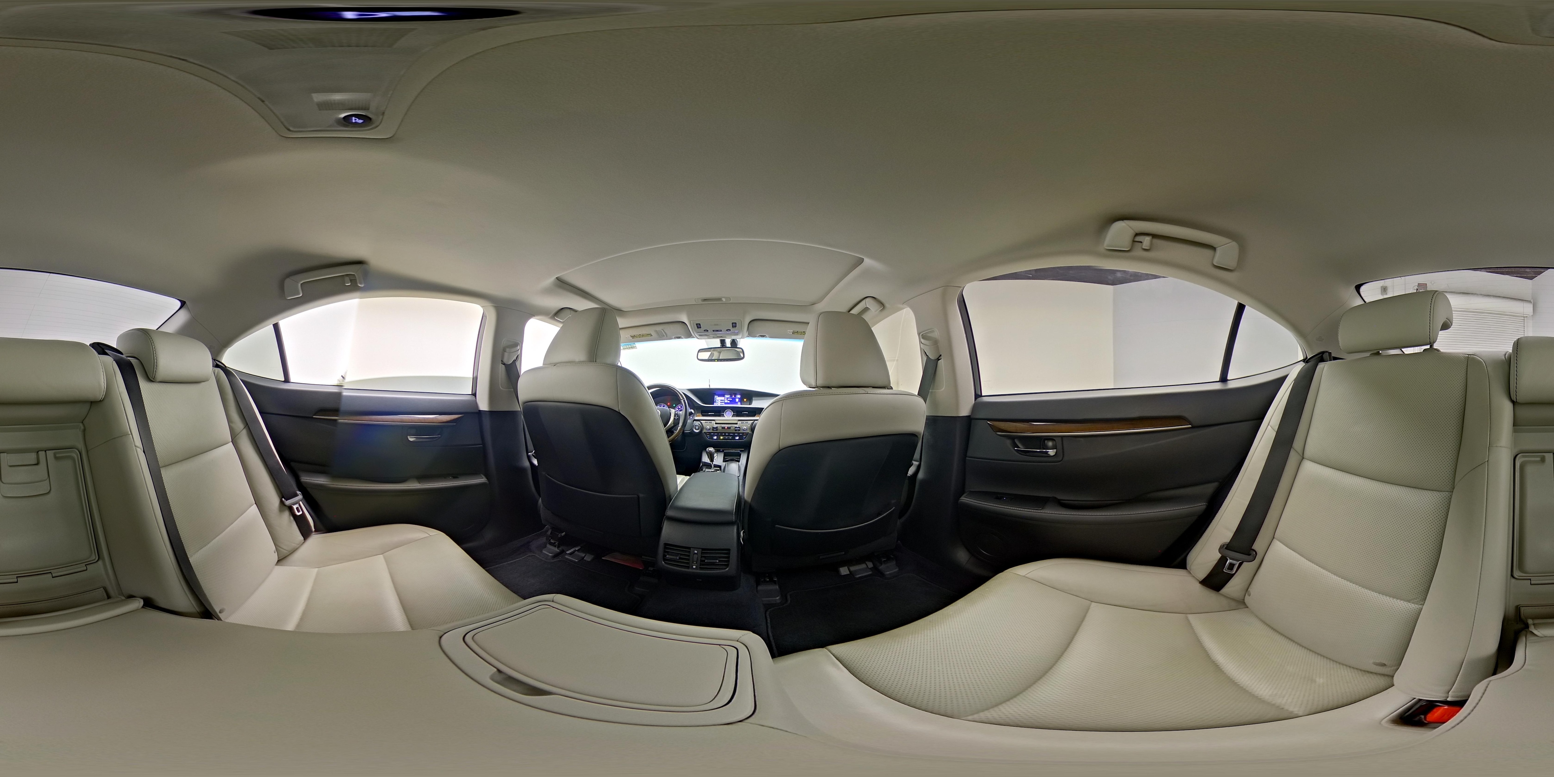 2015 Lexus ES 350 - Photo 27