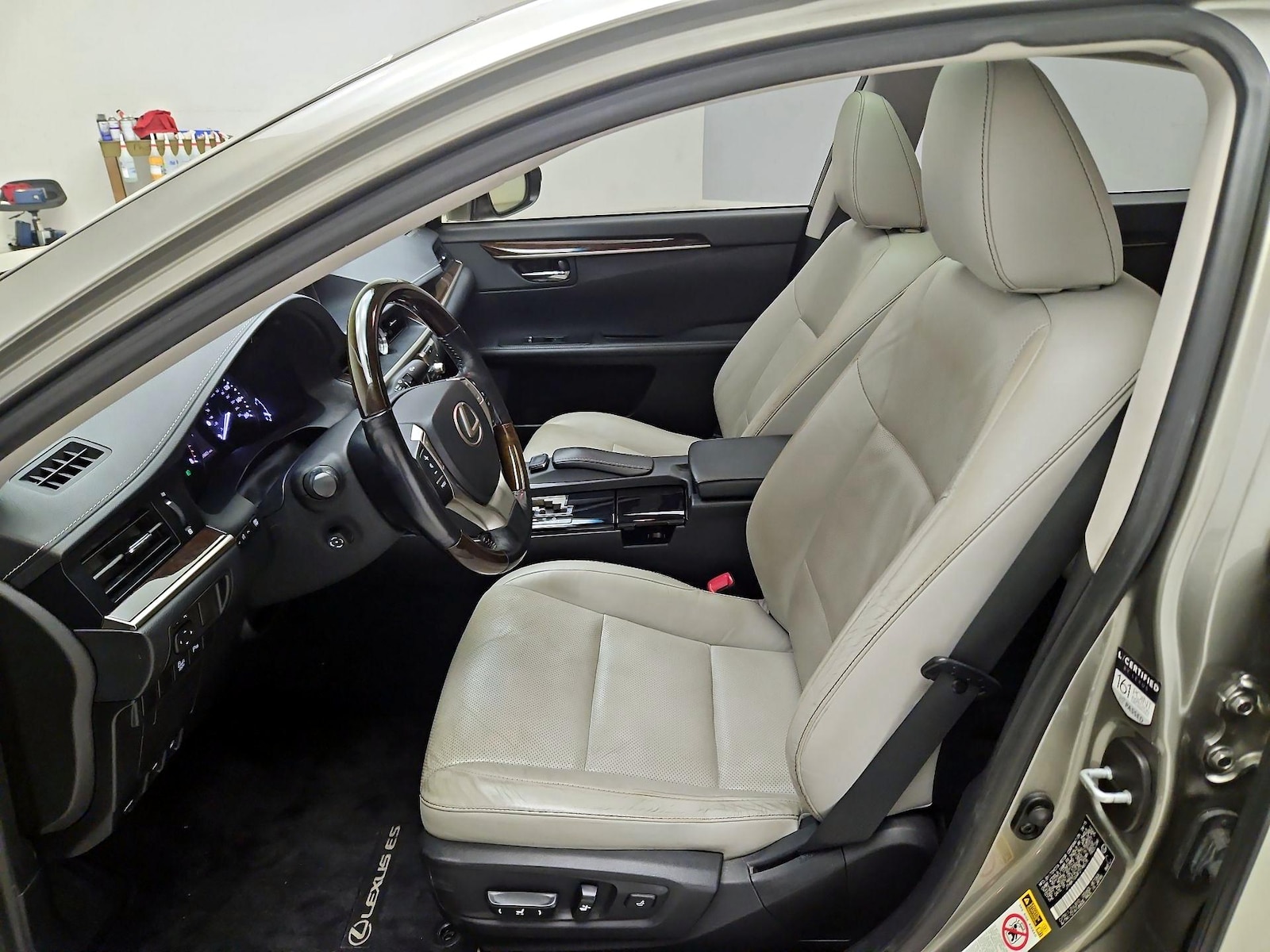 2015 Lexus ES 350 - Photo 12